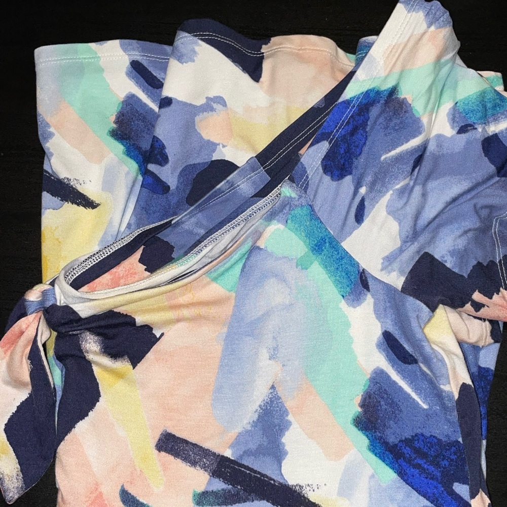 Torrid Multicolor Abstract Print Top - Picture 3 of 3